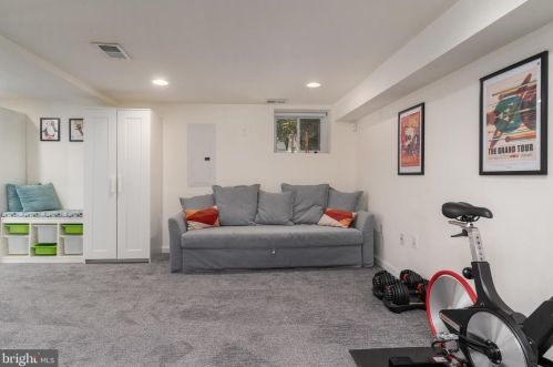 453 Lamont St, Washington DC 20010-2516 exterior