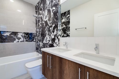 4117 Whipple St, Chicago IL 60652-1629 exterior