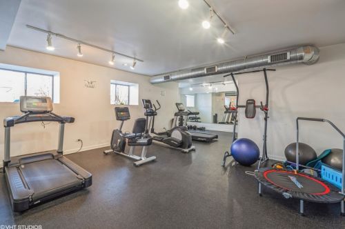 4537 Drexel Blvd, Chicago IL  60653-4588 exterior