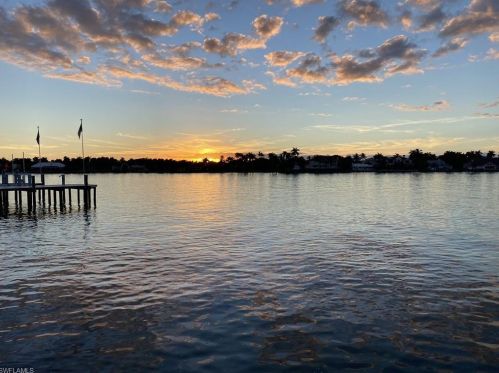 2188 Kingfish Rd, Naples, FL 34102-1536