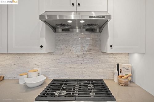 925 Santa Fe, Berkeley CA 94706-2345 exterior