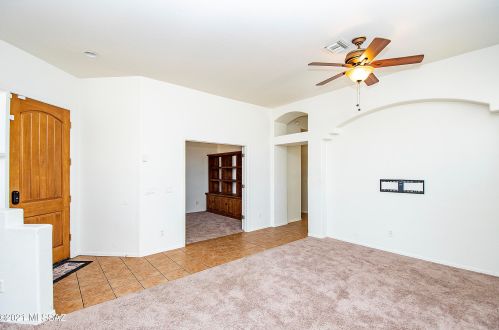 7972 Hawk Eagle Ct, Tucson AZ  85757-1643 exterior