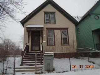 2727 8th St, Milwaukee WI  53206-3206 exterior