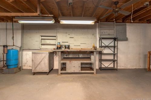 33 Junior Ave, Killingly CT 06239-4217 exterior