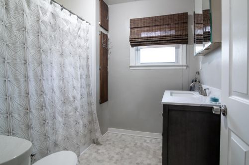 461 Park St, Grand Rapids MI 49525-2581 exterior