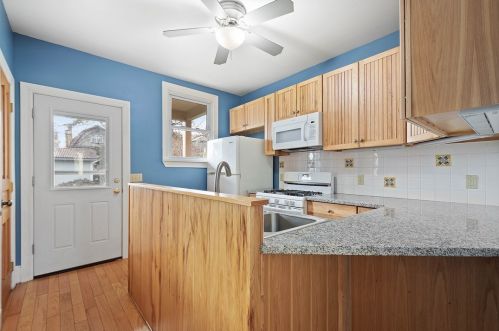 1036 Mirror St, Pittsburgh PA 15217-2646 exterior