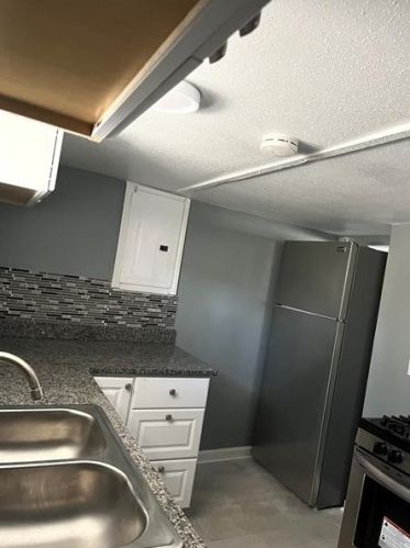 882 Center Rd, Pittsburgh PA  15239-1962 exterior