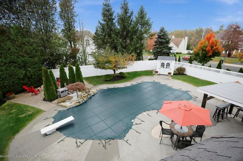 11 Palamino Dr, Jackson Twp NJ 08527-1383 exterior