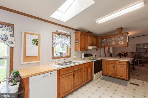 518 Pheasant Rdg Cir, Lancaster PA exterior