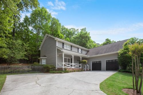 5156 Hidden Branches Cir, Atlanta, GA 30338-4021