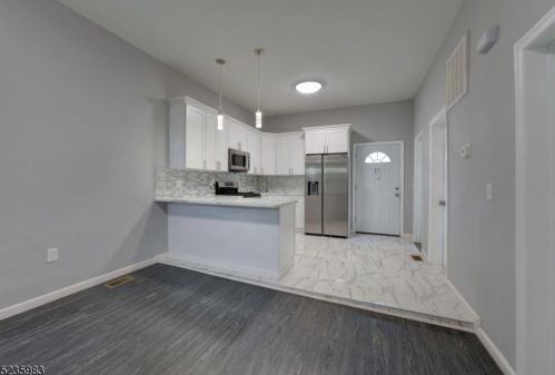 23 Barbour St, Paterson NJ 07508-1230 exterior