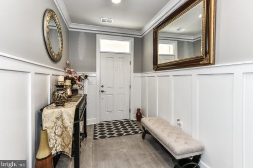 716 Bluemont Ave, Alexandria VA  22301 exterior