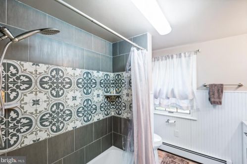 233 Old State Rd, Limerick PA 19468-3116 exterior