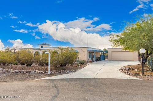 4450 Paseo De Los Cerritos, Tucson, AZ 85745-9536