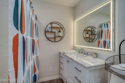 5841 Baker St, Tucson AZ  85711-2409 exterior