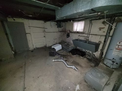 1449 Parkside Ave, Chicago IL 60651-1154 exterior