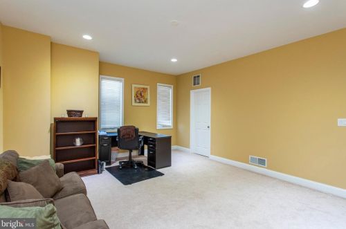 1000 18 St, Philadelphia PA 19140-3508 exterior