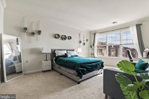 445 Masterson Ct, Trenton NJ 08618-1441 exterior