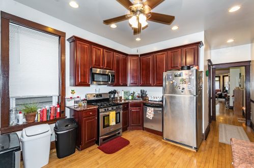 2723 Kimball Ave, Chicago IL 60647-1222 exterior