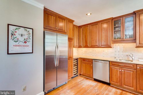 827 Royal St, Alexandria VA  22314-4340 exterior