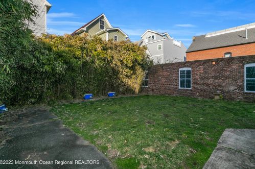 7 Church St, Locust NJ 07760-2104 exterior