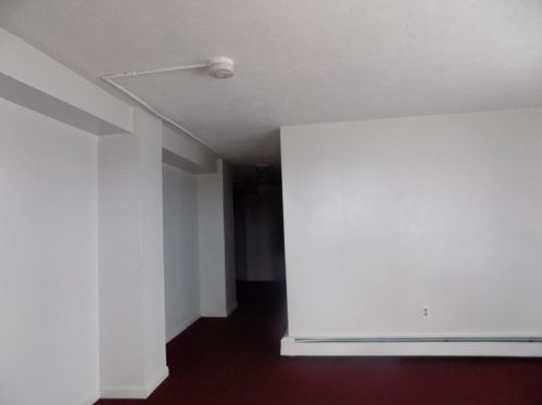 210 Ledge St, Providence RI 02904-1565 exterior