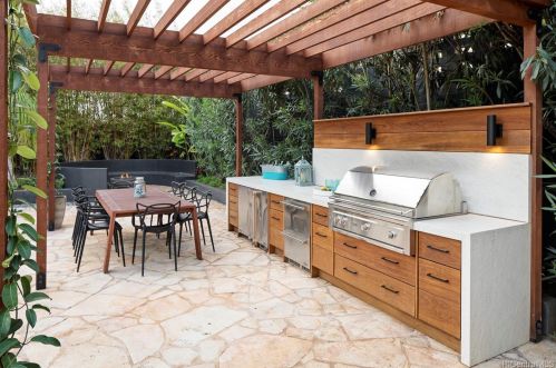 3919 Noela Pl, Honolulu HI  96815-4519 exterior