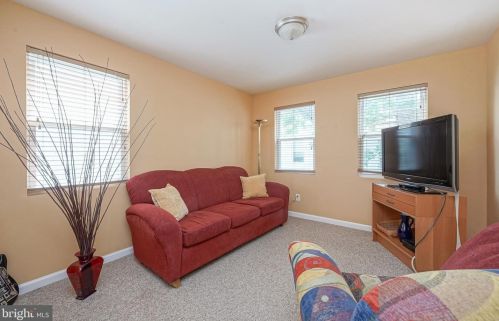 1134 Carpenter St, Philadelphia PA 19147-3608 exterior