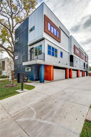 5714 Bryan Pkwy, Dallas TX  75206-8001 exterior