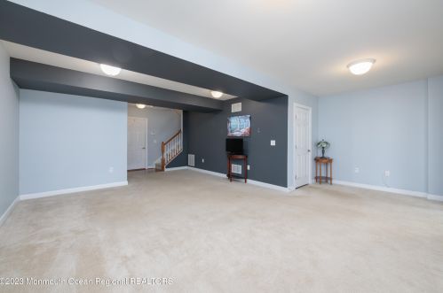 16 Pate Dr, Middletown NJ 07748-1700 exterior