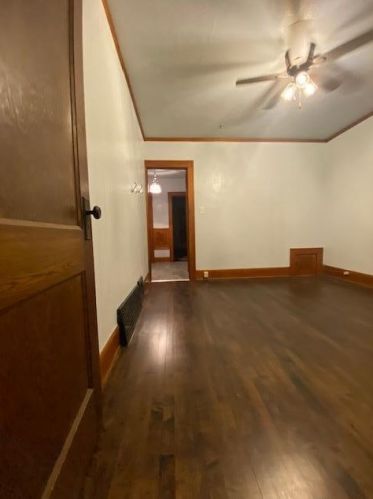 2835 37, Milwaukee WI 53215-3512 exterior