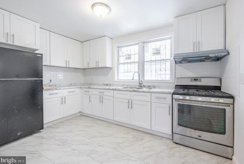 5435 American St, Philadelphia PA 19140-5726 exterior