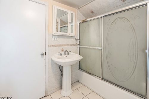 157 Richards Ave, Dover NJ 07801-4193 exterior