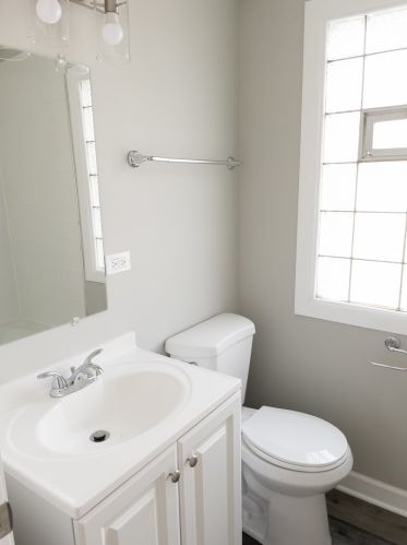 12819 Throop St, Chicago IL 60827-6421 exterior