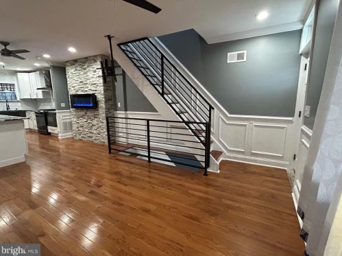 2445 Marshall St, Philadelphia PA  19148-3824 exterior