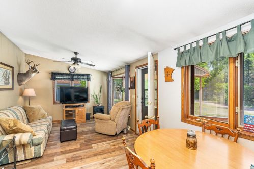 6579 Locust Rd, Duluth MN 55803-9252 exterior