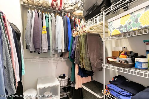 41 Pate Dr, Middletown NJ 07748-1750 exterior