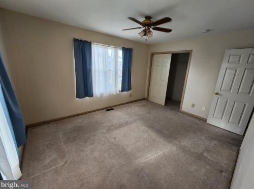 204 Summit Ave, Manor PA 19036-2440 exterior