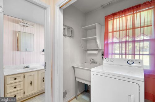 2305 Gate Dr, Silver Spring MD 20906-2208 exterior