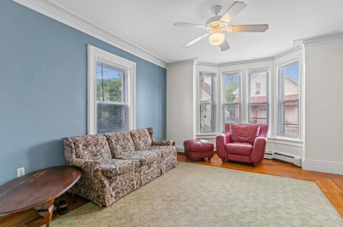 246 Smith St, Providence RI 02911-3307 exterior