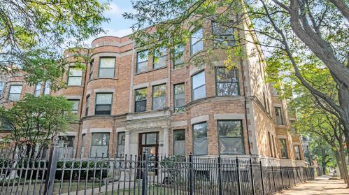 4603 Beacon St, Chicago, IL 60640-4609