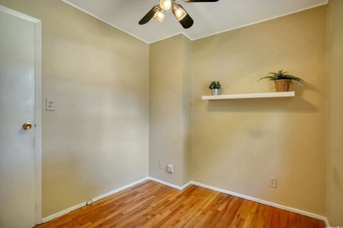 21 Orchid Ln, Commack NY exterior