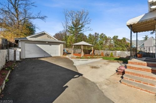 714 Irvington Ave, Maplewood NJ 07040-1608 exterior