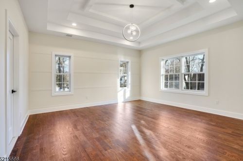 78 Elmwood Dr, Livingston NJ 07039-2233 exterior