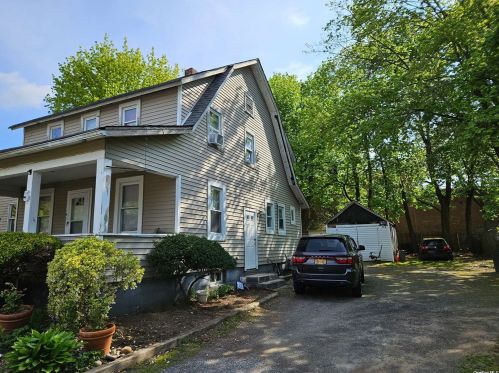 5 3rd Ave, Huntington Station, NY 11746-1601