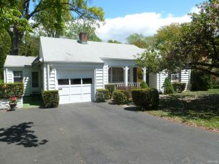 18 Scribner Ave, Norwalk, CT 06854-2539