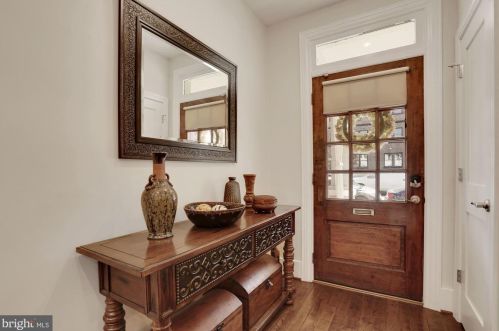 5510 9th St, Washington, DC 20011-2910