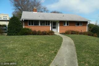6101 Berkshire Dr, Bethesda MD  20814-2253 exterior