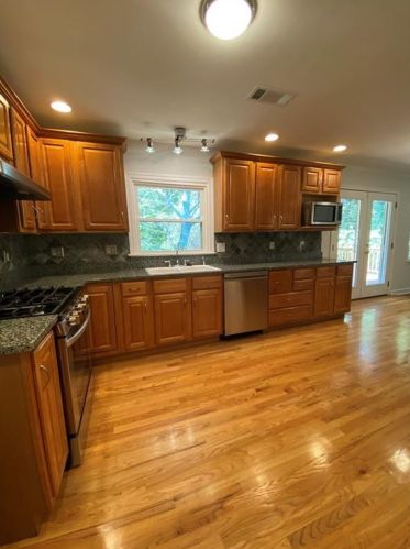 1414 Amanda Cir, Atlanta GA  30329-3318 exterior