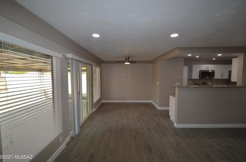 4743 13th St, Tucson AZ  85711-4301 exterior